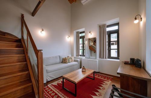 Pieres House | Νysa