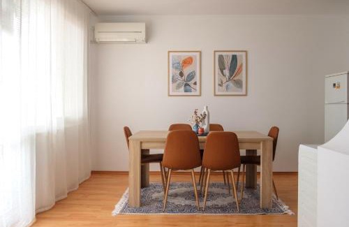 Yambol Apartment | Апартамент за гости Бажолета - светъл и уютен дом в сърцето на Ямбол