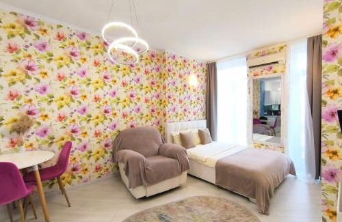 Dniprovs'kyi District Apartment | Біленька квартира в ЖК Комфорт Таун