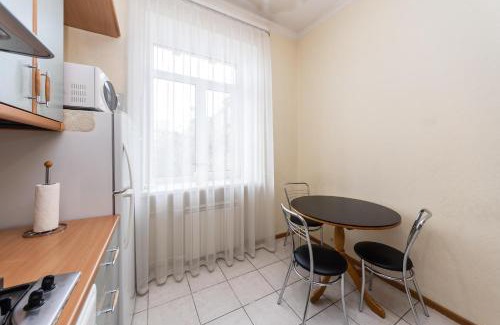 Lypky Apartment | Видовая квартира на улице Крещатик.