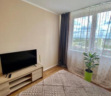 Dniprovs'kyi District Apartment | В 2 хвилинах від метро супер видова ТЦ Проспект Серце МВЦ Ожоговий центр