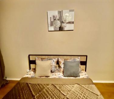 Dniprovs'kyi District Apartment | В 2 хвилинах від метро супер видова ТЦ Проспект Серце МВЦ Ожоговий центр