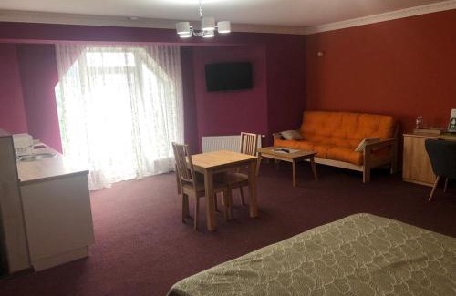 Soymy Bed & Breakfast | Дбайлива Ципа