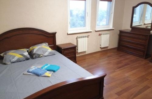 Holosiivskyj Apartment | Двухуровневая на Лобановского