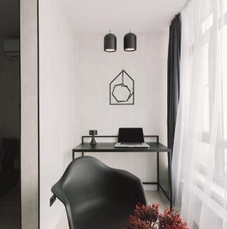 Darnyckyj Apartment | Квартира з панорамними вікнами на озеро