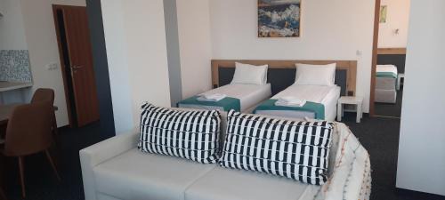 Kiten House | Къща за гости Вивиан