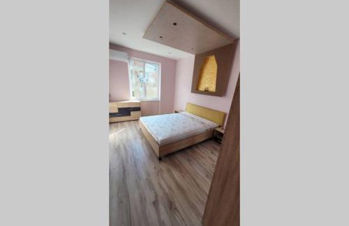 Yambol Apartment | Луксозен апартамент с гледка към парк и топ център