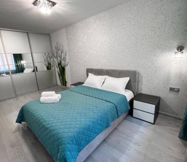 Sukhinovka Apartment | Люкс апартаменти 2-к у Центрі - Мережа HELEN