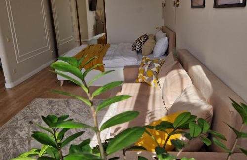 Almaty Apartment | Однокомнатная квартира студия Мега Парк