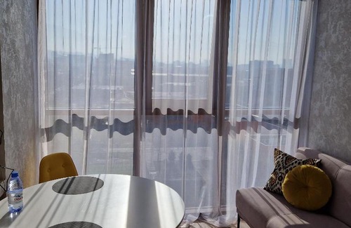 Almaty Apartment | Однокомнатная квартира студия Мега Парк