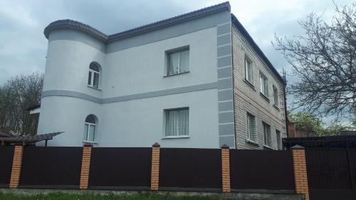 Kirovograd House | Окремі номери в гостьовому будинку типу guest house