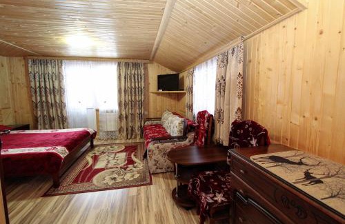 Yablunytsya House | Садиба "У Валентини"
