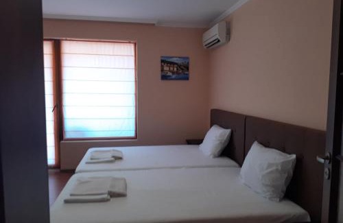 Intsaraki Apartment | студио Марина Вил