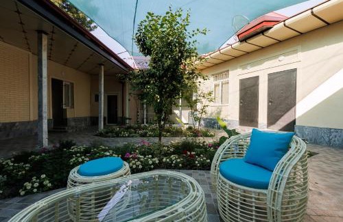 Tashkent Apartment | Ташкентский Дворик