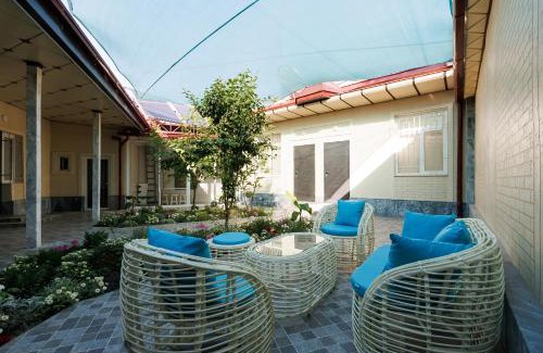 Tashkent Apartment | Ташкентский Дворик