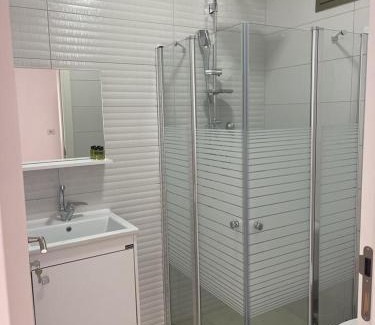 Shlomi Apartment | במורד ההר