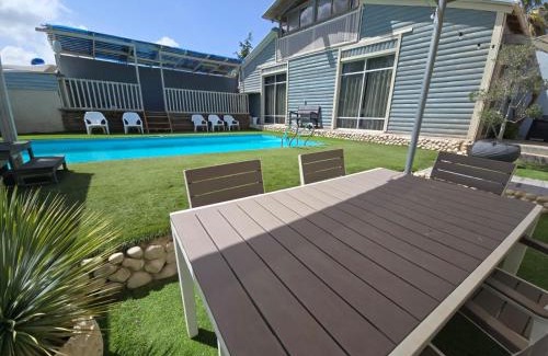 Kfar Hoshen Ski Chalet | שלוות יעקב