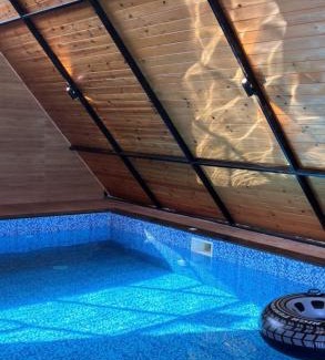 Al Batinah North Governorate Ski Chalet | استراحة الكوخ