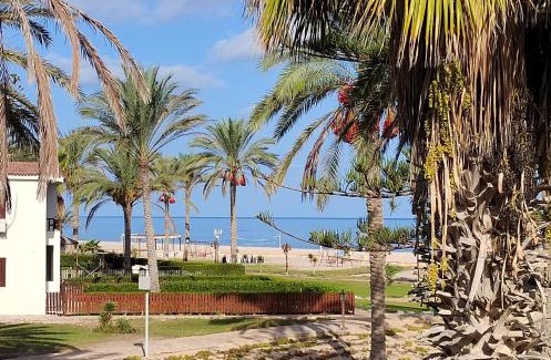 Al Arish Ski Chalet | شاليه في قرية سما العريش