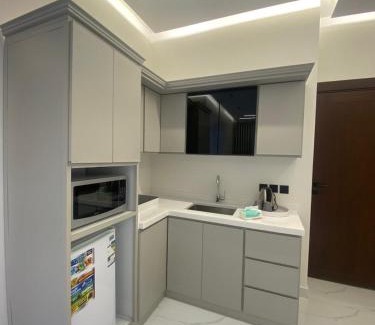 Hafr Al Batin Apartment | شقة غرفتين وصالة دخول ذكي شارع تجاري