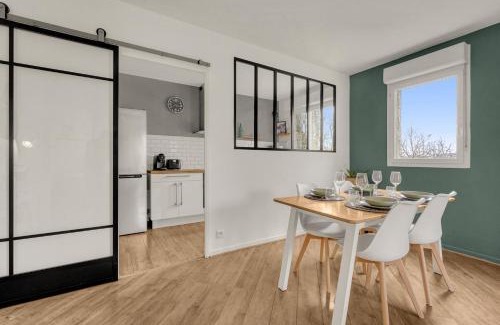 Blagnac Apartment | ღ Bartavelles - FREE Parking at 4min Blagnac Airport