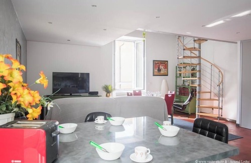 Les Grands Carmes Apartment | ღ CHARMERIE Air-conditioned duplex 5min from Vieux Port
