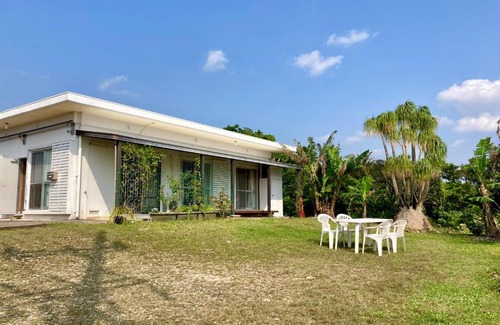 Nagura House | しまあさな Private Yoga Retreat 一日一組限定 ルーフトップヨガつき English Available