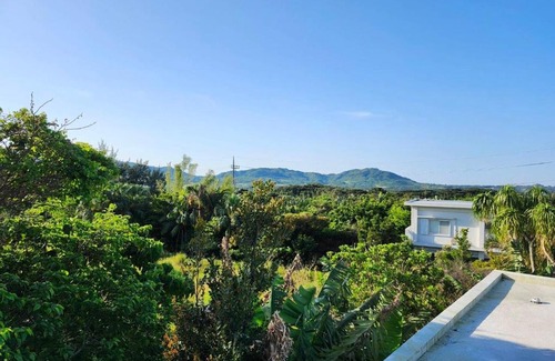 Nagura House | しまあさな Private Yoga Retreat 一日一組限定 ルーフトップヨガつき English Available