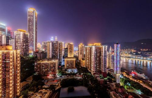 Yuzhong Apartment | 云深处江景公寓
