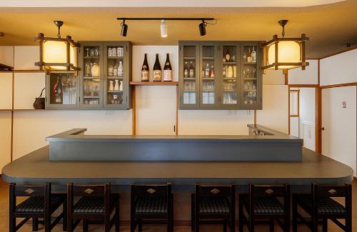 Ueda Apartment | 千本桜