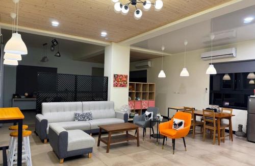 Jinning House | 散步的喵