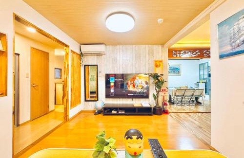 Nishinari House | 晶 距离车站步行5分钟 关西机场难波心斋桥直达 5 bedroom最多可住13人 超大客厅大电视有Netflix