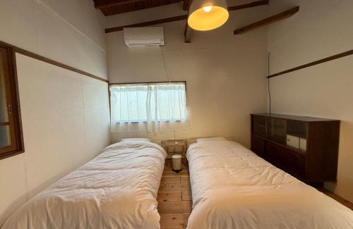 Yonezawa House | 米沢ワンニャンステイ2 Large Private Lodge with Theather Room & Restaurant