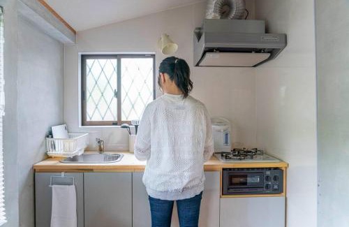 Minamikawachi District Apartment | 自然豊か棚田百選の棚田・道の駅・金剛山登山・釣り・ゴルフに便利/8名宿泊可広々一軒家/無料駐車場