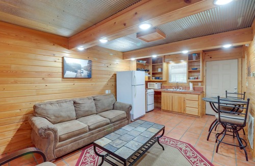 Heber Springs Cabin | 0.5 Mi to Greers Ferry Lake: Heber Springs Cabin