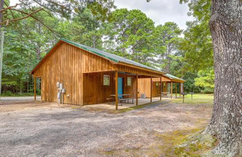 Heber Springs House | 0 5 Mi to Lake Patio at Heber Springs Cabin!