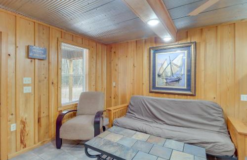 Heber Springs House | 0 5 Mi to Lake Patio at Heber Springs Cabin!