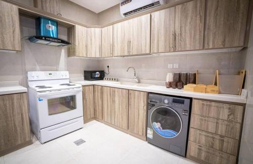 Al Hofuf Apartment | 005 - Saudi - Elegant apartment in Riyadh (Noor)