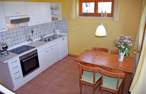 Lancken-Granitz Apartment | 01 Holiday apartment with garden terrace - Holiday apartments in the fishing village and under the