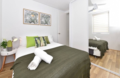 Belmont Apartment | 08 Cozy Apartment close to Airport and City