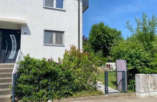 Gaertringen Apartment | 1,5 Zimmer Apartment in S-Bahn Nähe, 35 qm, max 4 Pers, zentral, private Terasse, Internet 250 MBit