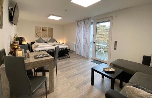 Gaertringen Apartment | 1,5 Zimmer Apartment in S-Bahn Nähe, 35 qm, max 4 Pers, zentral, private Terasse, Internet 250 MBit