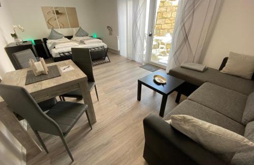 Gaertringen Apartment | 1,5 Zimmer Apartment in S-Bahn Nähe, 35 qm, max 4 Pers, zentral, private Terasse, Internet 250 MBit