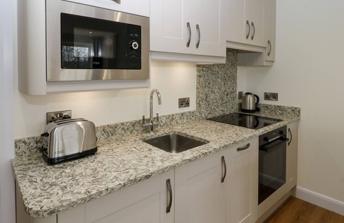 Rastrick Cottage | 1 BARN COTTAGES, family friendly, with a garden in Halifax
