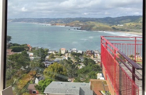 Pedro Point Apartment | 1 bd-1 bth SF Ocean View Rental
