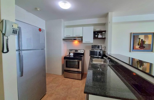 Calidonia Apartment | 1 BDRM SWIMMING POOL AV. BALBOA PANAMA CITY BAYFRONT 809