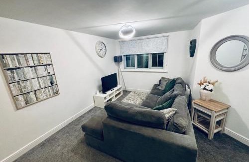 Mirfield Apartment | 1 bed apartment next to train station