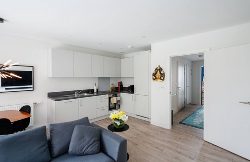 Woodberry Down Apartment | 1-Bed Apartment- Sleeps 2, Central Links & Pets Ok