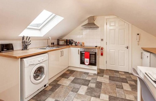 Pontrilas Apartment | 1 Bed Beautiful Apartment Carriage Court