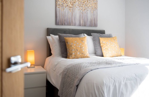 Brentwood Apartment | 1 Bed Central Brentwood Apartment